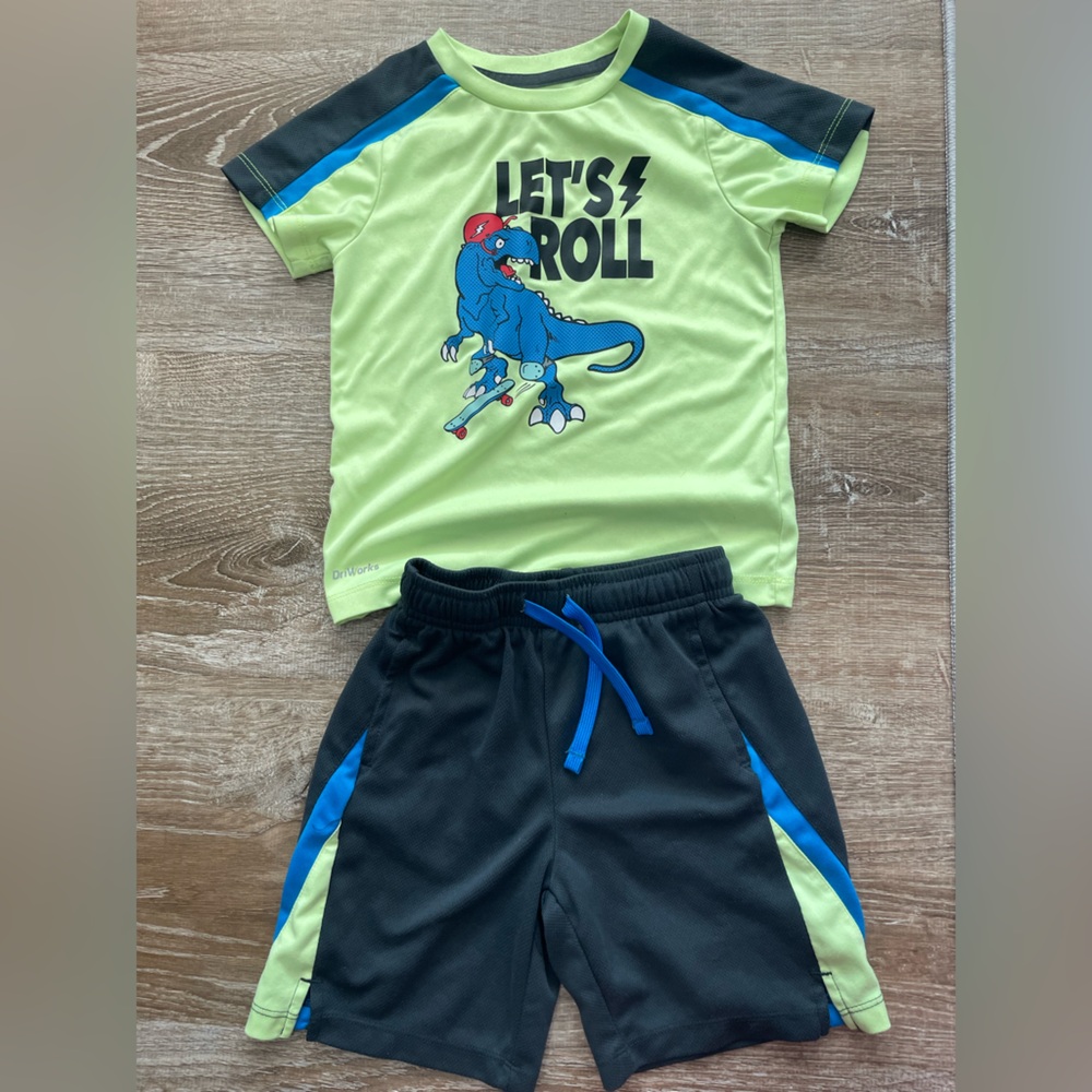 Boys Athletic Works Tee and Shorts Set size 4T